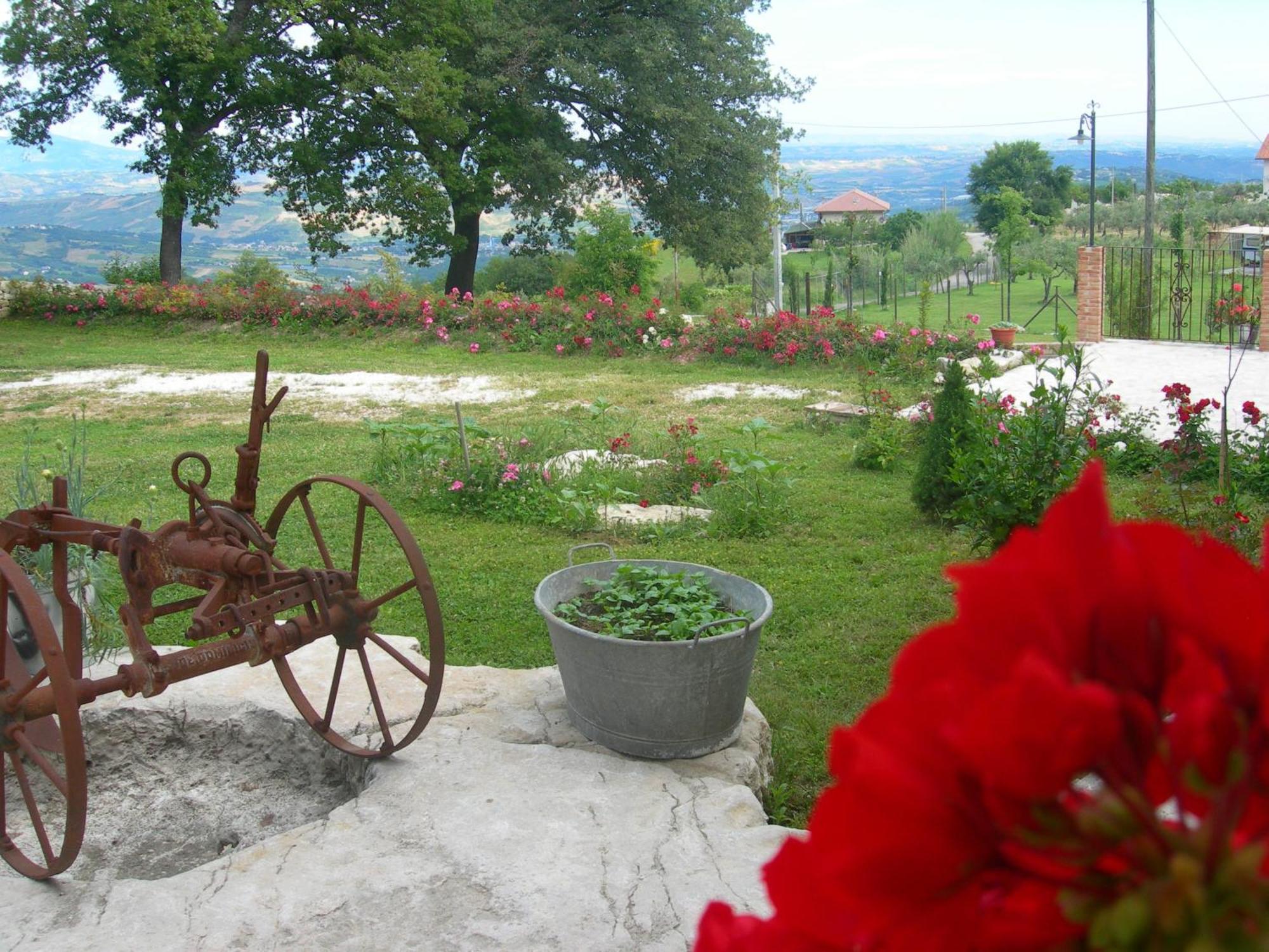 Agriturismo Borgo San Martino Abbateggio Buitenkant foto