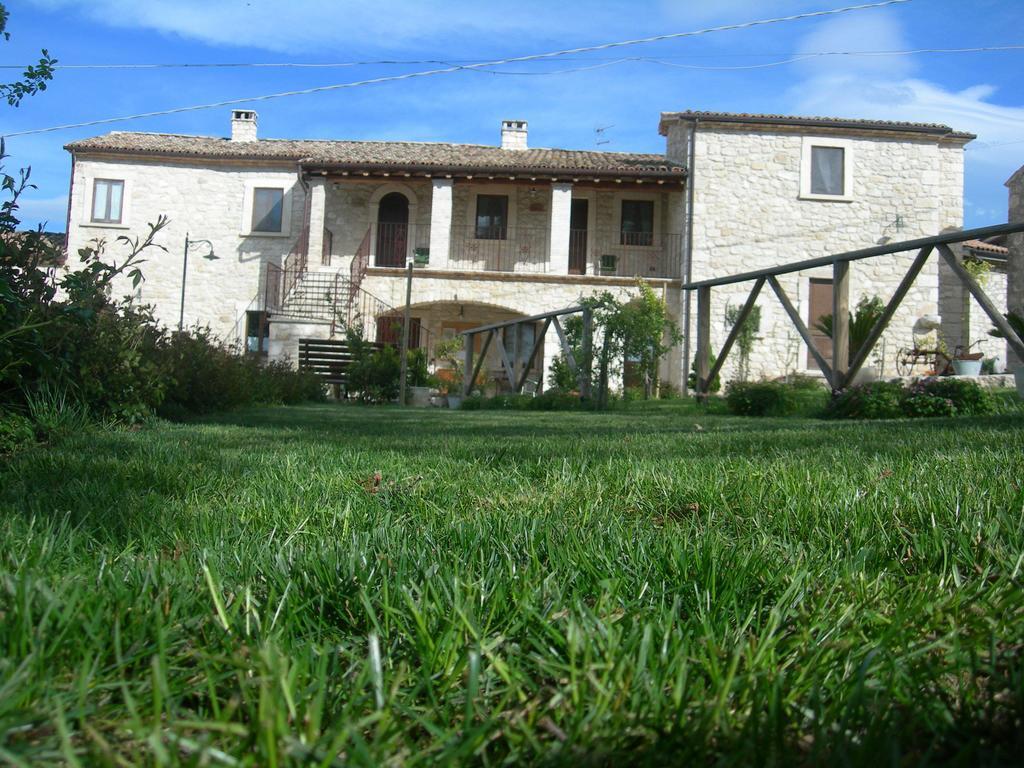 Agriturismo Borgo San Martino Abbateggio Buitenkant foto