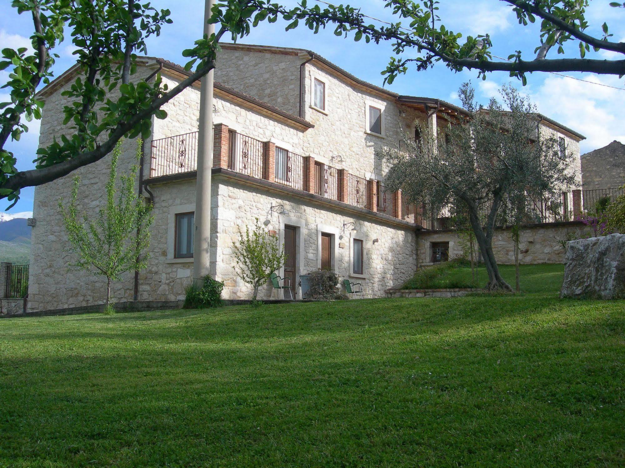 Agriturismo Borgo San Martino Abbateggio Buitenkant foto